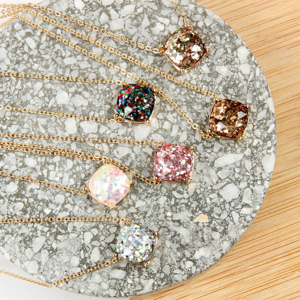 16355 - Cushion Glitter Necklace