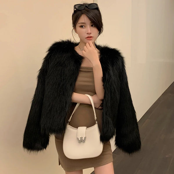 2024 Winter Warm Lady Faux Fur Coats Long Sleeves Short Cut Women Winter Artificial Fur Coat Thick Warm Female Faux Fur Jackets