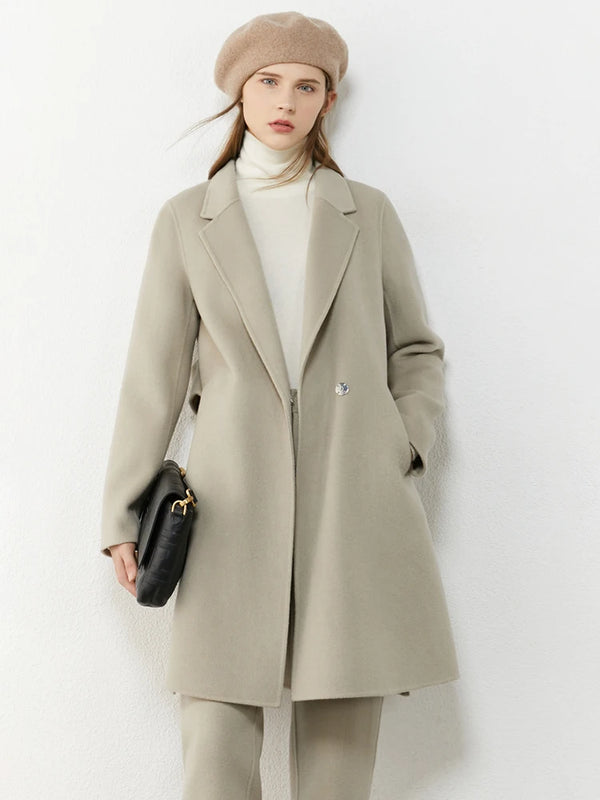 AMII Minimalism Wool Coat Women 2022 Winter Commuter Vintage Casual Turn-Down Collar Woolen Jacket French Blend Coats 12160101