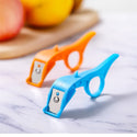 Multifunction  Fruit Thin Skin Scraping Skin Continuous Tool Hand Peeler Finger Ring Fruit Skin Sharpener Kitchen Tools